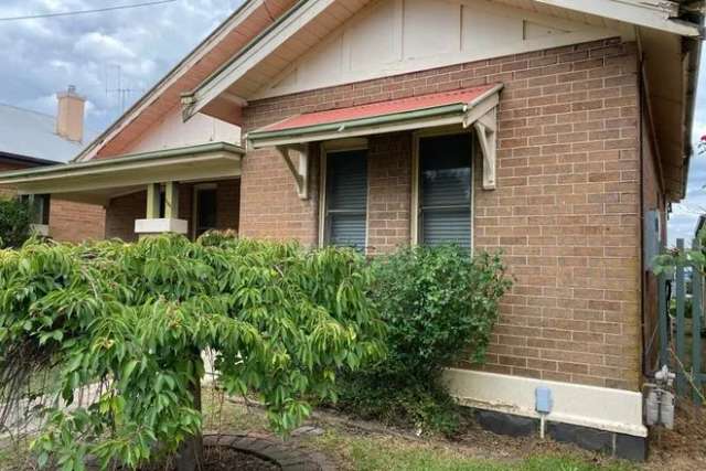 House For Rent in Orange, New South Wales