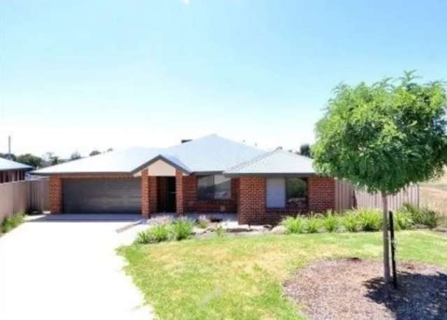 House For Rent in Wagga Wagga City Council, New South Wales