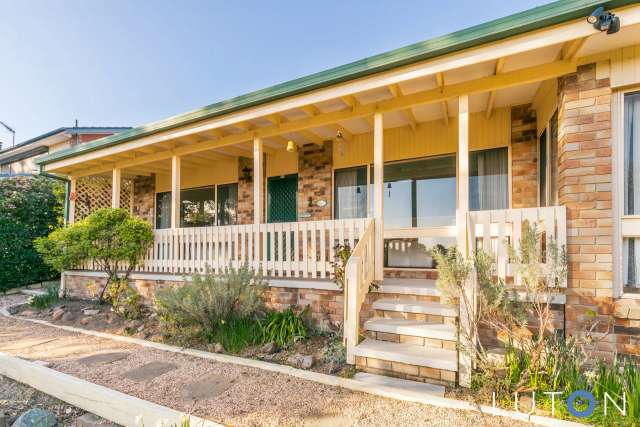 House For Sale in District of Tuggeranong, Australian Capital Territory