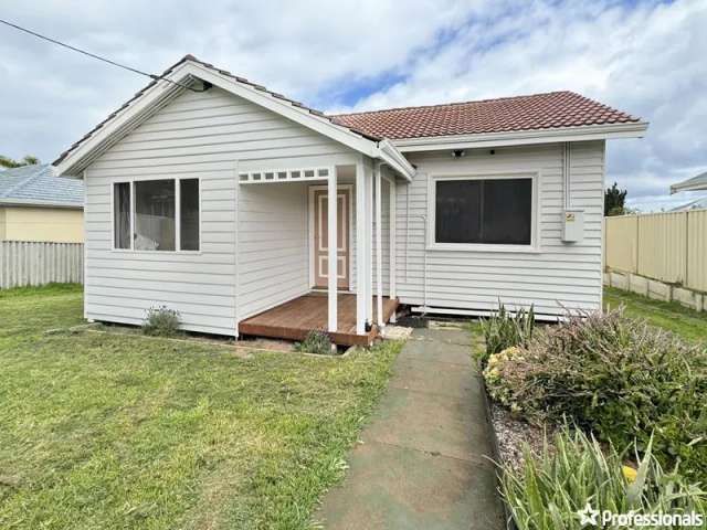 House For Sale in Geraldton, Western Australia