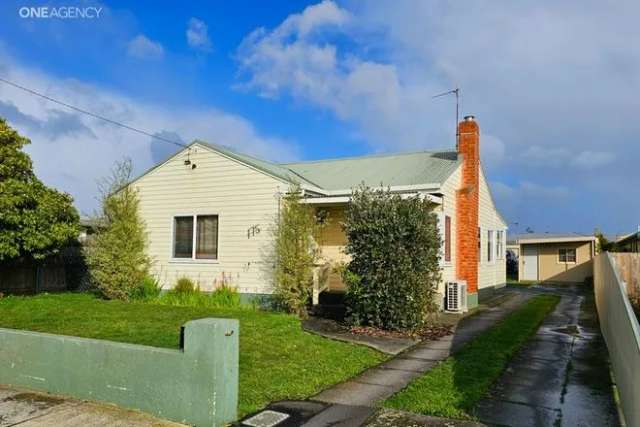 House For Sale in Devonport, Tasmania