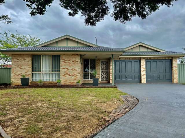 Real Estate For Lease - 3 Macleay Court - Harrington Park , NSW