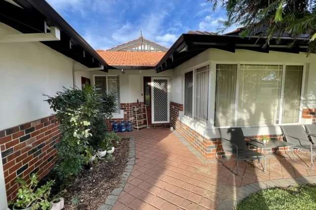 House For Rent in City of Melville, Western Australia