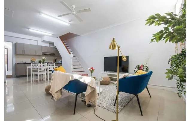 Rent 7 bedroom student apartment in Ultimo