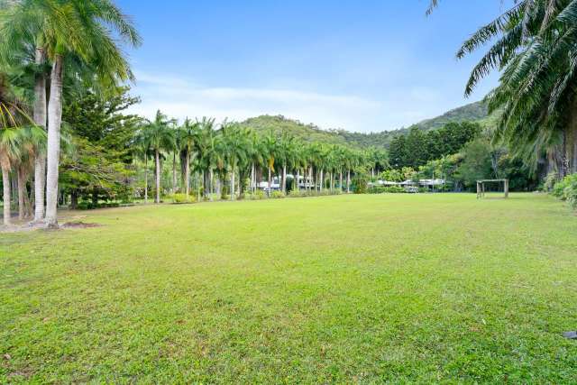 House For Sale in Cairns Regional, Queensland