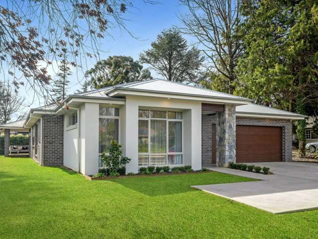 Luxury Living in Orange - Contemporary Home with High-End Finishes