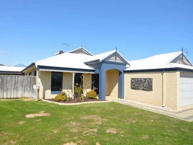 House For Sale in Mandurah, Western Australia