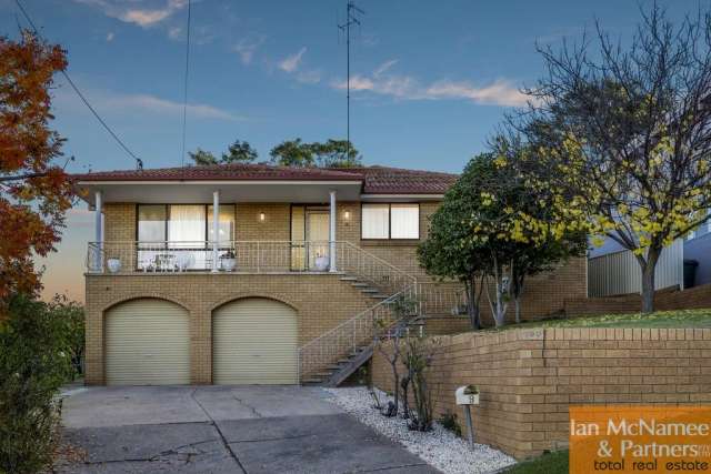 House For Sale in Queanbeyan, New South Wales