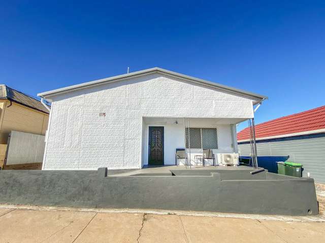 House For Rent in Broken Hill, New South Wales