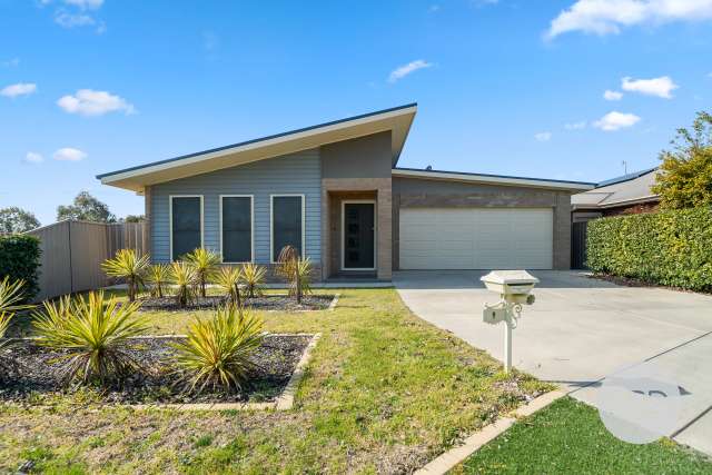 House For Sale in Wagga Wagga City Council, New South Wales