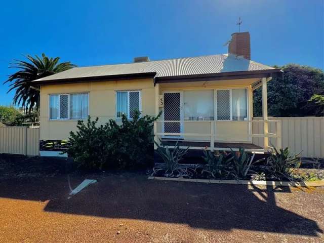 House For Sale in Geraldton, Western Australia