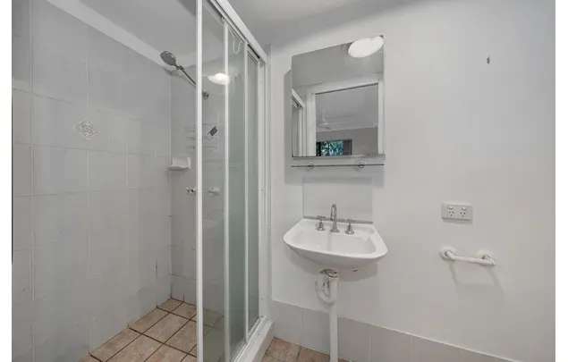 Rent 2 bedroom apartment in Brisbane City