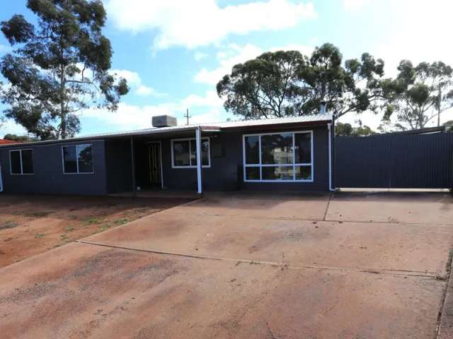 House For Sale in Kambalda West, Western Australia