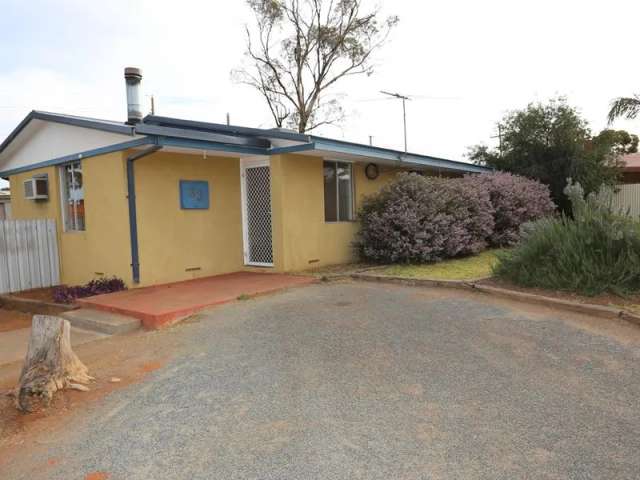 House For Sale in Kambalda West, Western Australia