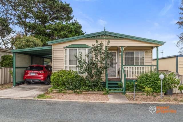 Villa For Sale in Canberra, Australian Capital Territory