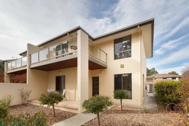 House For Sale in District of Gungahlin, Australian Capital Territory