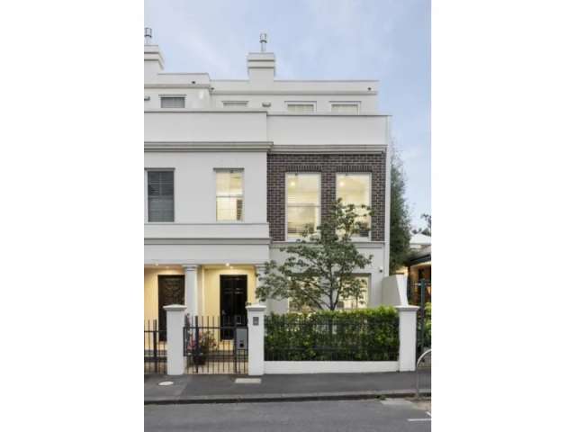 Luxury Living In The Heart Of East Melbourne