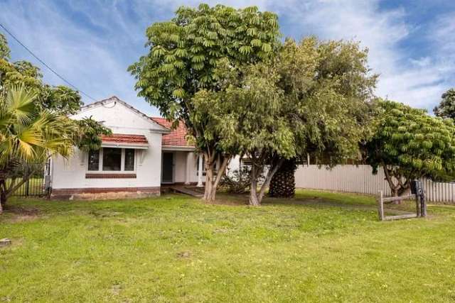 House For Sale in City of Melville, Western Australia