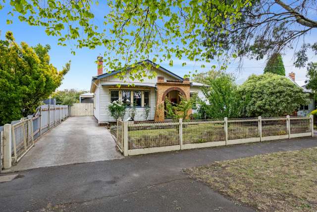 Charming Californian Bungalow!