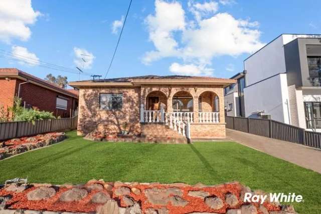 House For Sale in Sydney, New South Wales