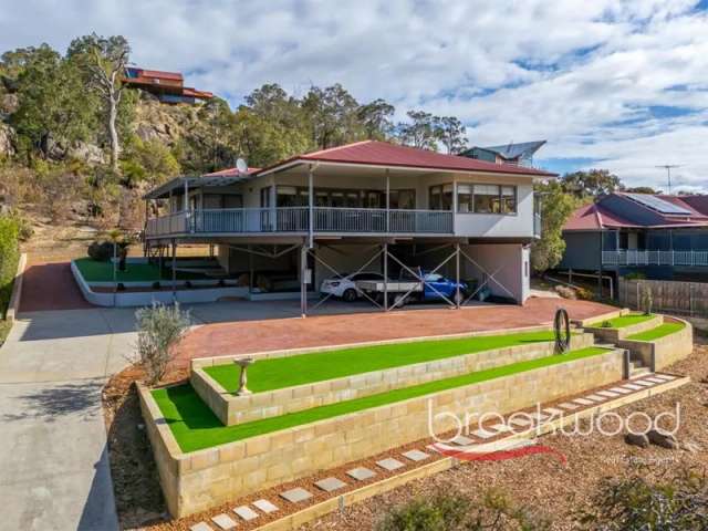 House For Sale in Shire Of Mundaring, Western Australia