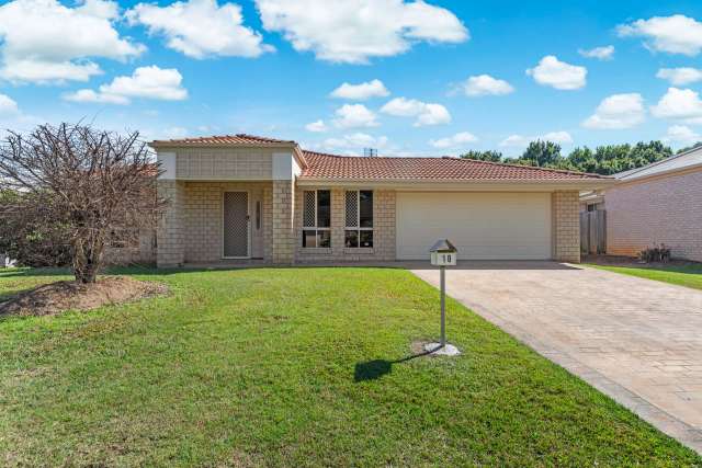 18 Fairway Drive, Gympie QLD 4570 - House For Lease