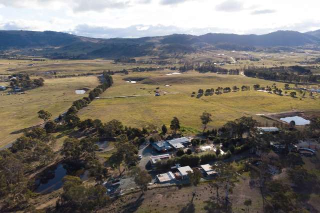 Two Houses, Granny Flat, Spa Room and Rumpus