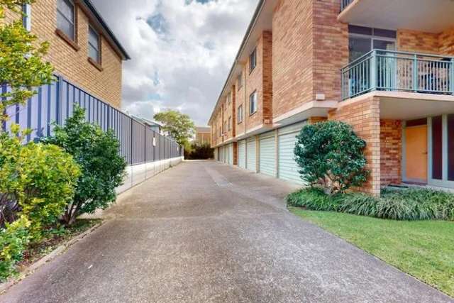 Apartment For Rent in Newcastle-Maitland, New South Wales