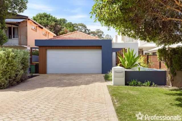 House For Sale in City of Melville, Western Australia