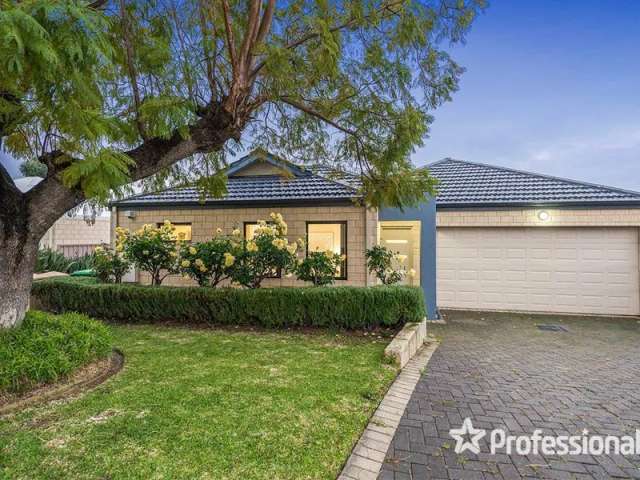 Villa For Sale in City of Stirling, Western Australia