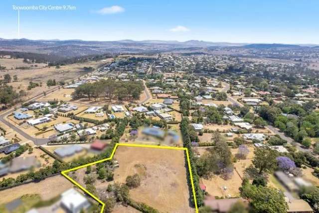 Land For Sale in Highfields, Queensland