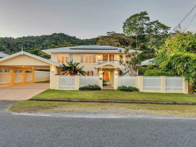 House For Sale in Cairns, Queensland