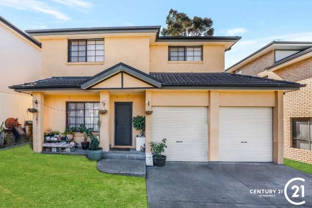 10 Perina Close, Casula NSW 2170 - House Auction