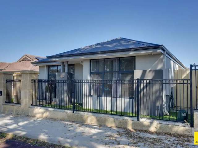 House For Sale in Mandurah, Western Australia