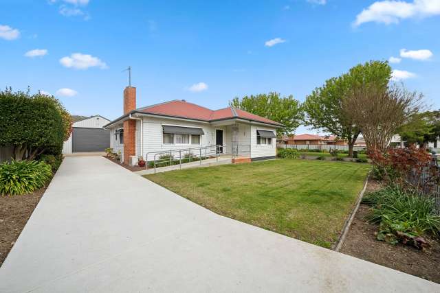 SPACIOUS 3-BEDROOM HOME ON LARGE DOUBLE BLOCK WITH IMPRESSIVE SHEDS