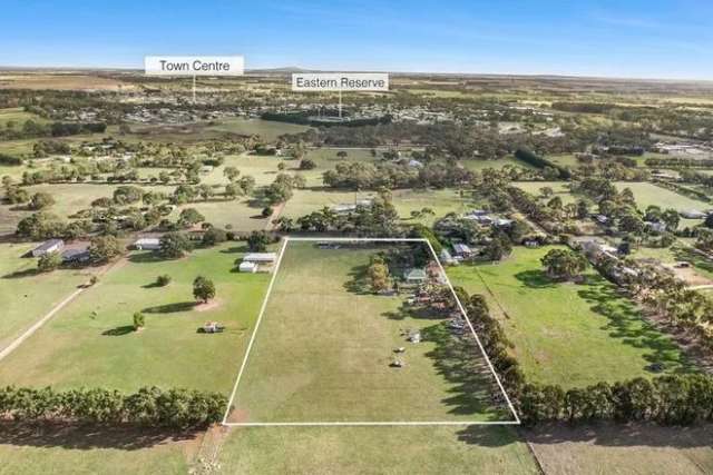 House For Sale in Winchelsea, Victoria