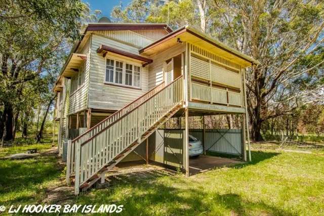 FABULOUS QUEENSLANDER FULL OF CHARM