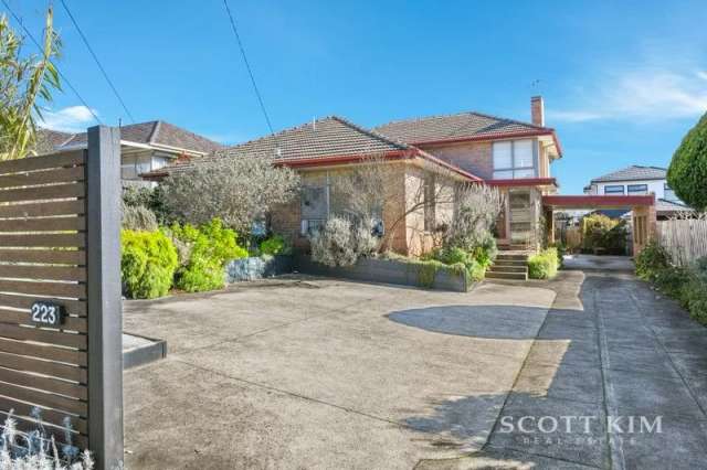 Over $70,000 p.a return in the Heart of Mount Waverley!