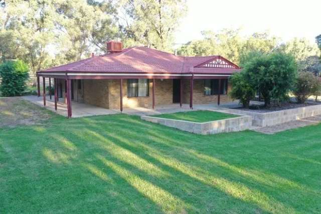 House For Sale in Shire of Serpentine-Jarrahdale, Western Australia