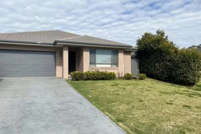 House For Rent in Tamworth, New South Wales