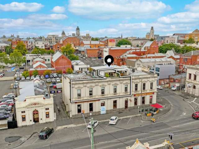 Renovated Timeless Heritage Apartment in Ballarat CBD