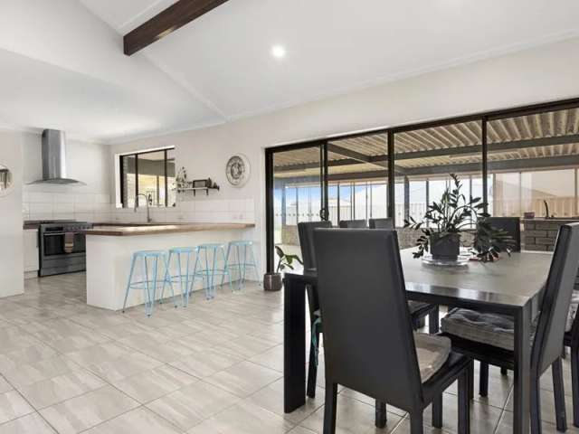 House For Sale in Geraldton, Western Australia