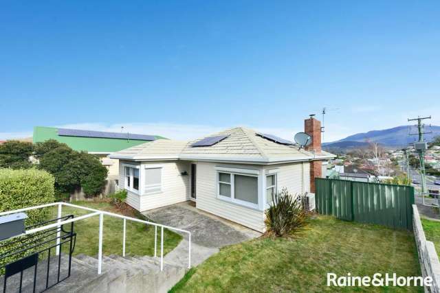 House For Sale in Hobart, Tasmania