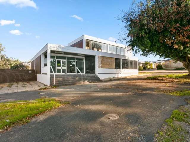 House For Sale in City of Cockburn, Western Australia