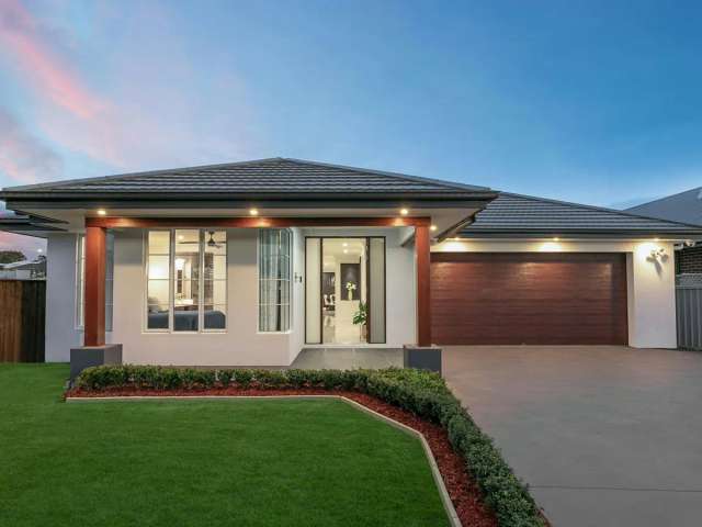 Luxurious living within the heart of Wadalba