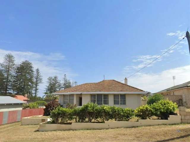 House For Sale in Geraldton, Western Australia