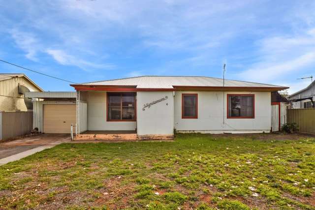 6 Casuarina Avenue, Broken Hill NSW 2880 - House For Sale