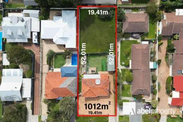 House For Sale in City of Melville, Western Australia