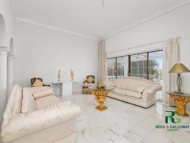 House For Sale in City of Melville, Western Australia