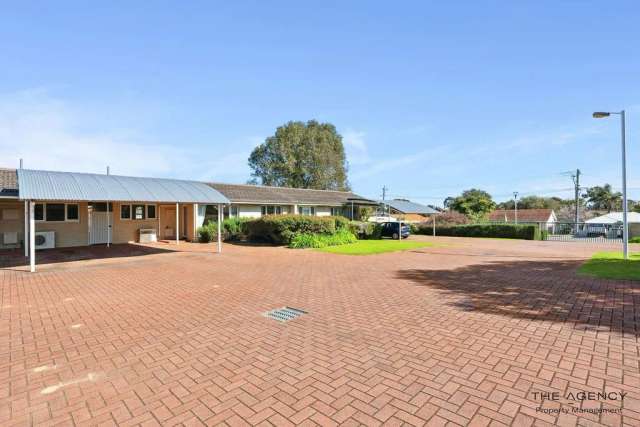 Villa For Lease - 2/11 Westbrook Way, Girrawheen WA 6064